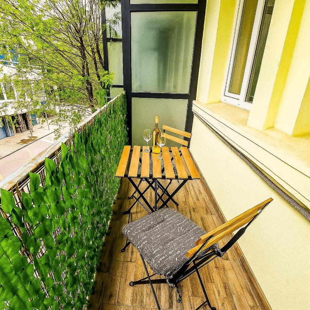 Апартаменти Seaside Estate - Cozy And Romantic - Public Parking Nearby Варна